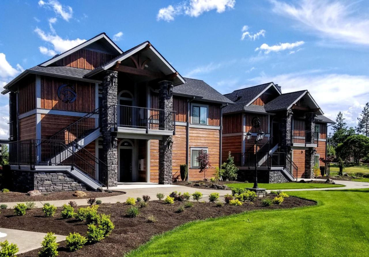 Resort At Eagle Point Golf Club Lodging Exteriör bild